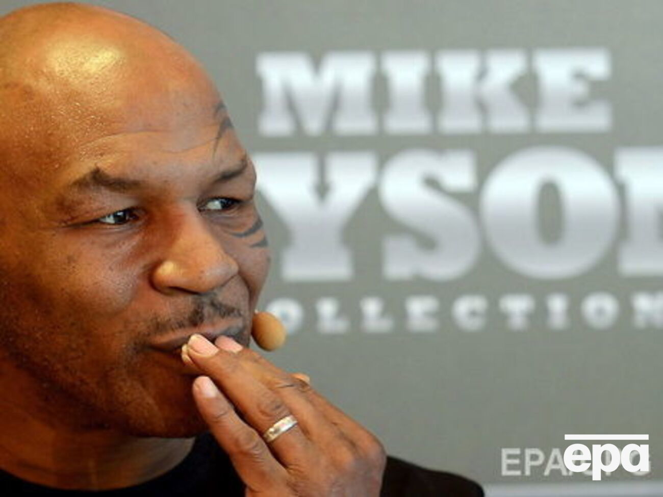 Тайсон исполнил рэп