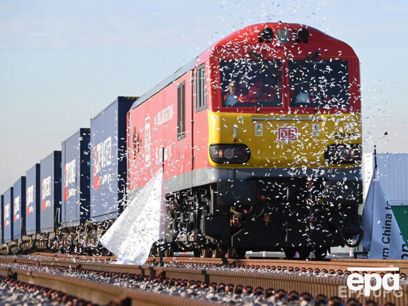 Поезд выехал из Китая 1 января
