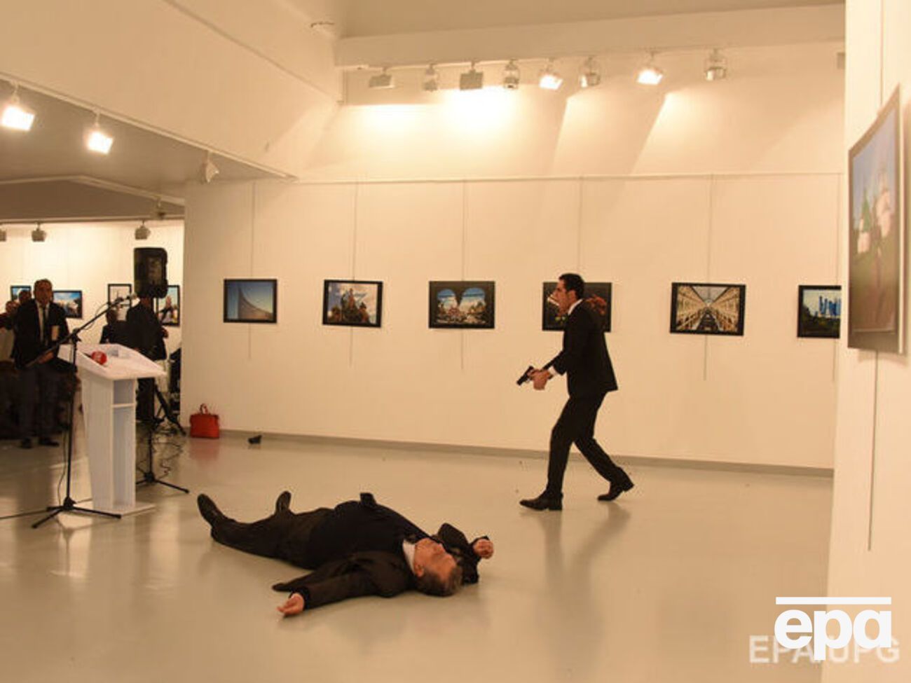 Карлов был убит 19 декабря 2016 года