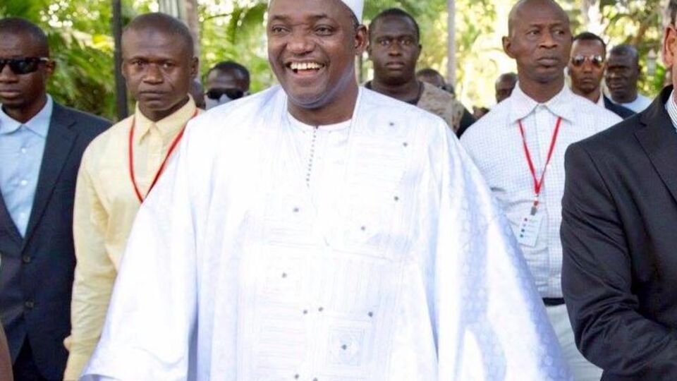 Барроу принес присягу за границей