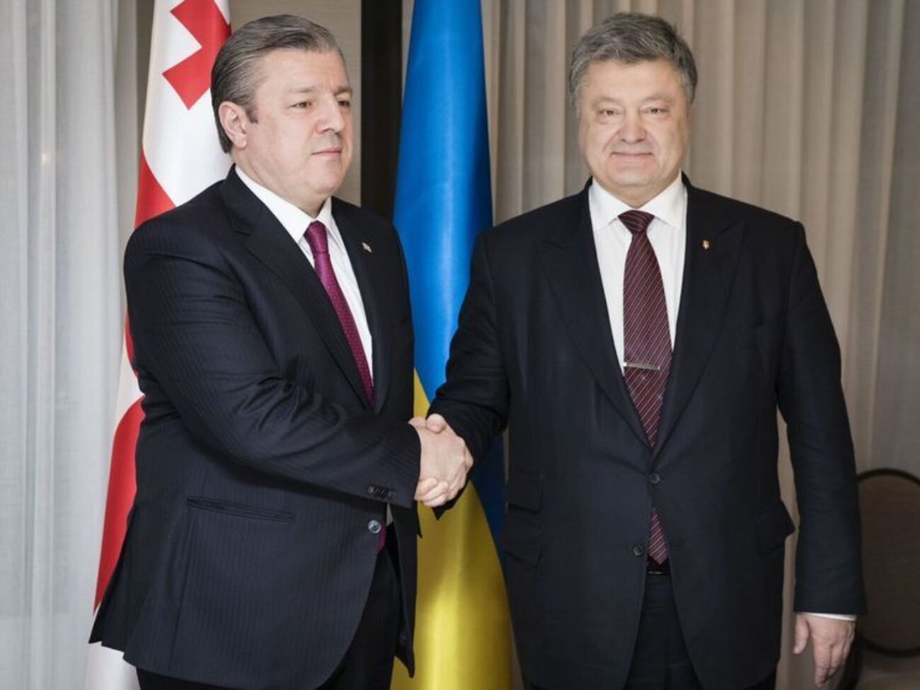 Квирикашвили и Порошенко обсудили безвиз