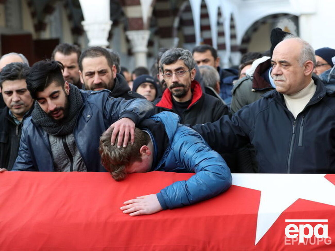 Боевики ИГИЛ взяли на себя ответственность за теракт, унесший жизни 39 человек