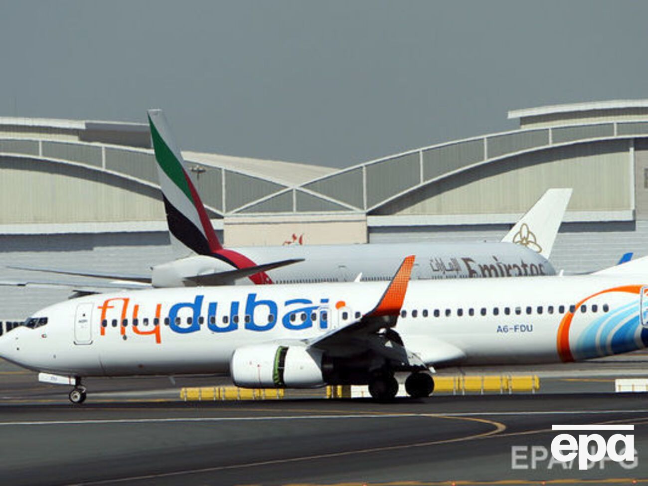 Задержка рейсов связана с непогодой