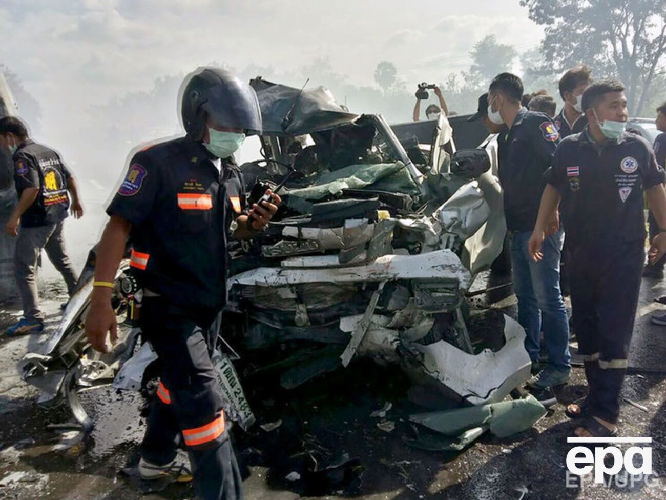 Обе машины сгорели после столкновения