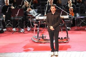 Дирижер довел детей до слез, заявив, что Санта-Клауса не существует