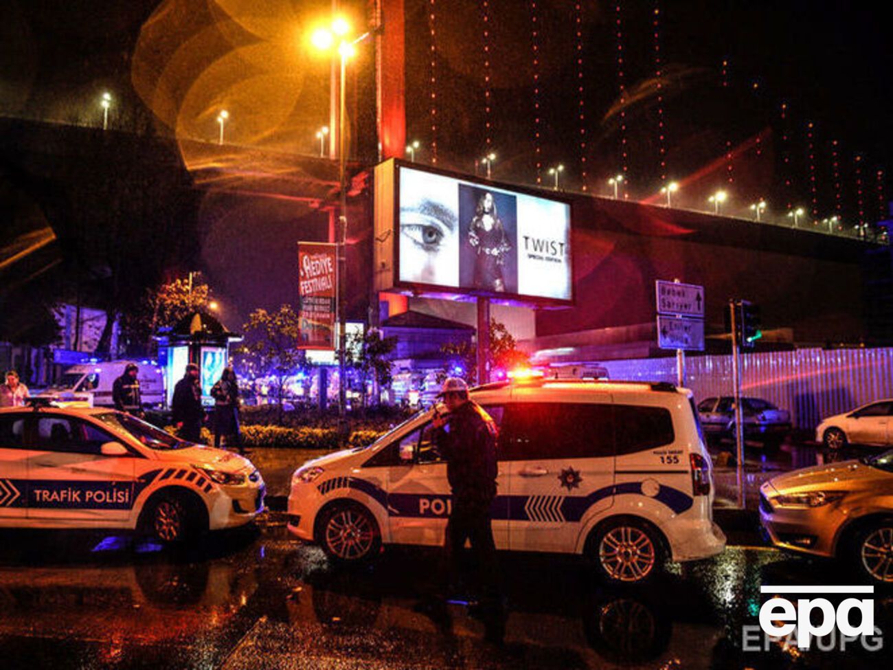 Нападение длилось около семи минут, пишет издание