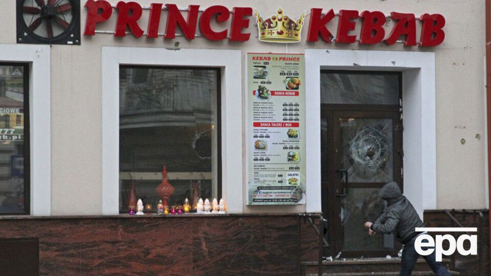 Жители Элка разгромили ресторан, которым управляли мигранты