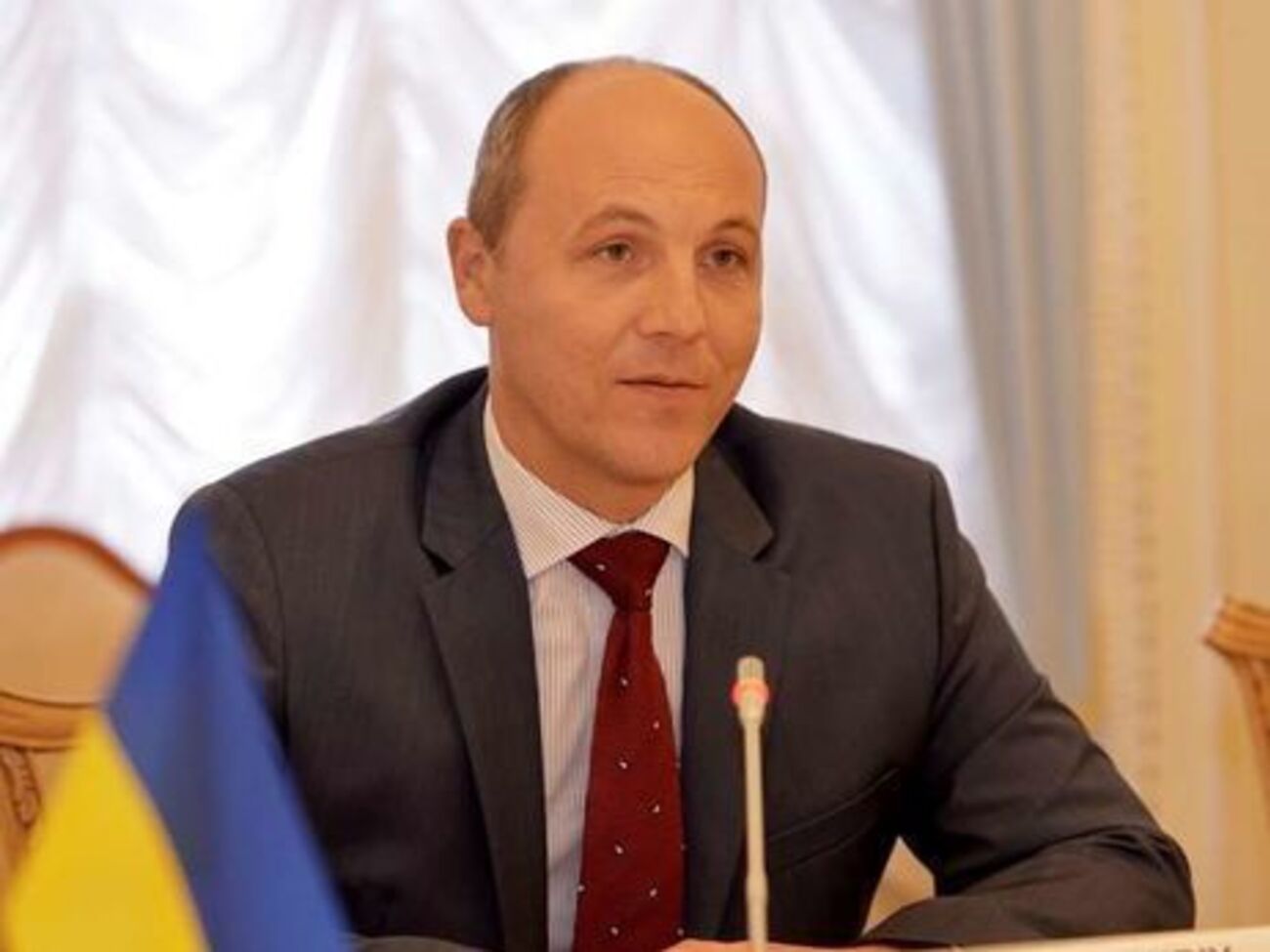 Парубий уверен, что рассмотрение вопроса о предоставлении Украине безвиза не сняли с повестки дня, а отложили