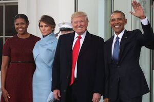 Трампы и Обамы встретились на пороге Белого дома