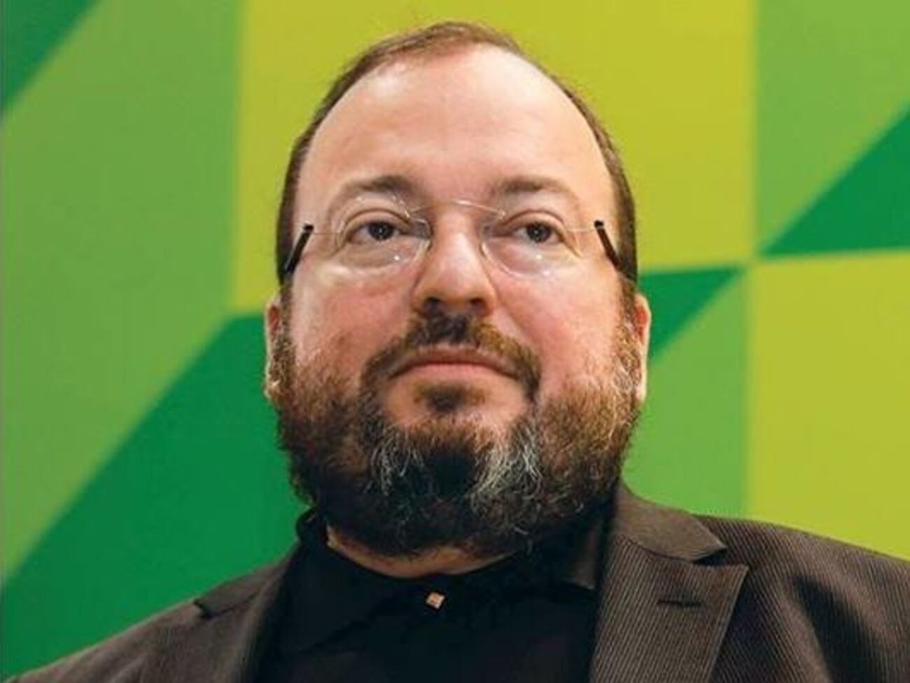 Станислав Белковский: Мне говорили, что фабрику в Липецке обсуждают только маргиналы, не комильфо опять поднимать эту тему.&nbsp;Выяснилось, что очень даже комильфо