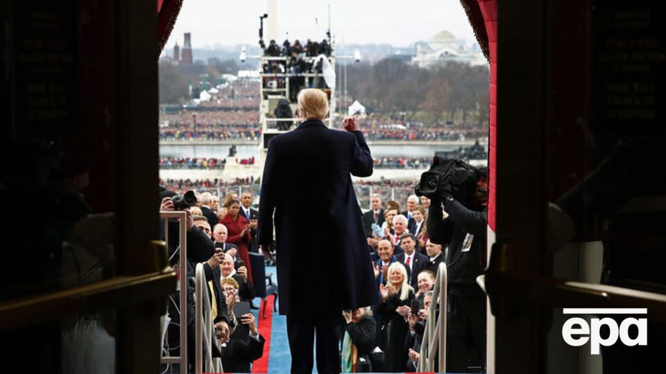 Сегодня Трамп вступил в должность президента США