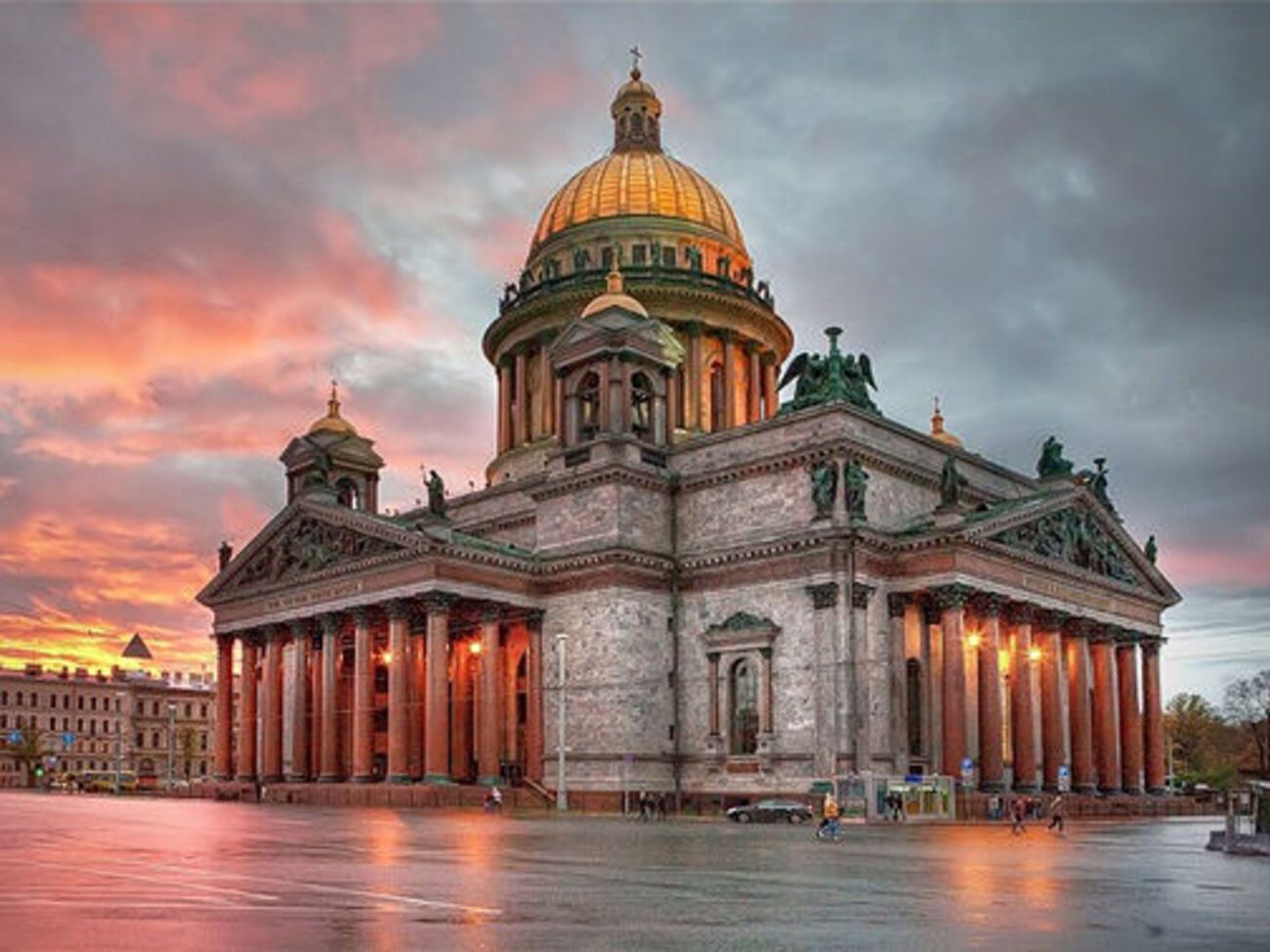 В Санкт-Петербурге новость о передаче Исаакиевского собора вызвала протесты