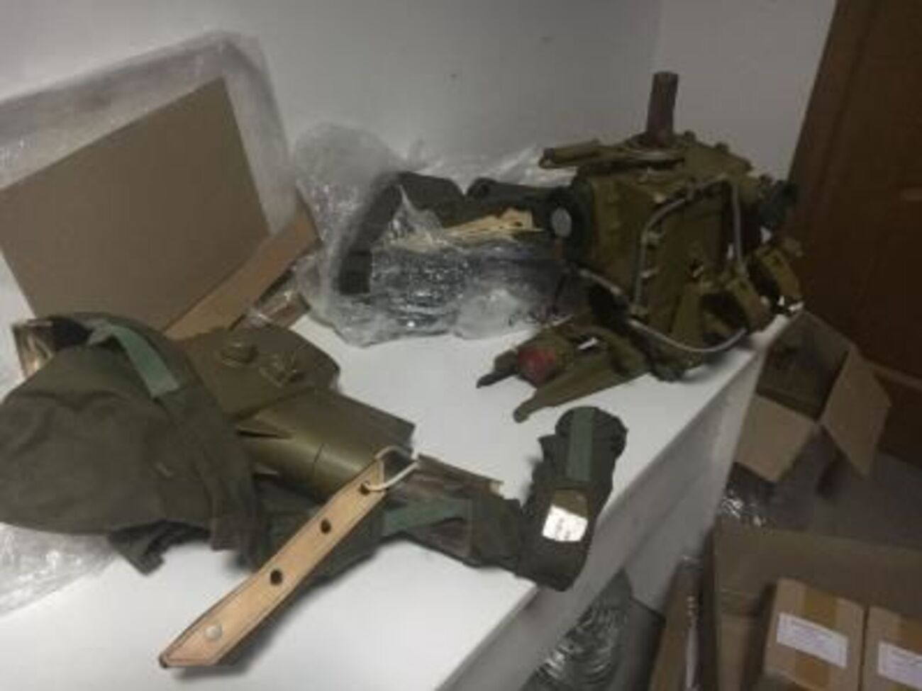 Пограничники предотвратили передачу комплектующих к ракетным комплексам в Иран