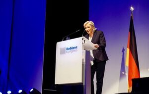 Ле Пен выступила с речью в Германии