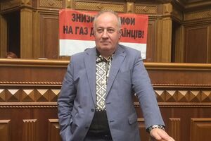 Чумак: Наше общество будет вполне довольно только в одном случае – если НАБУ арестует Порошенко, за ним – Гройсмана и весь состав Кабмина