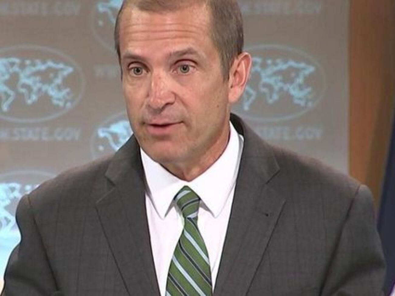 По словам Тонера, из-за процесса смены власти в США отдельную делегацию Вашингтон отправлять не будет