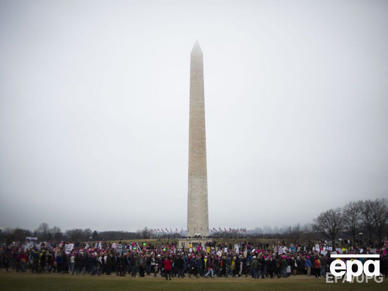Сотни тысяч людей по всему миру вышли на "марши женщин" против Трампа. Фоторепортаж