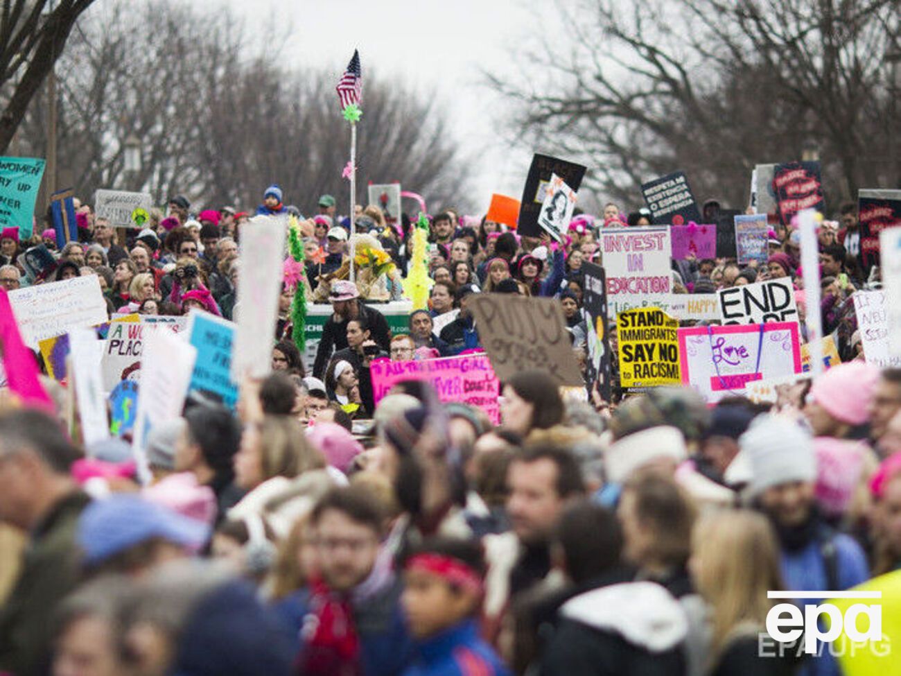Самые массовые демонстрации прошли в Вашингтоне, Чикаго, Сиэтле, Бостоне, Нью-Йорке, Лос-Анджелесе