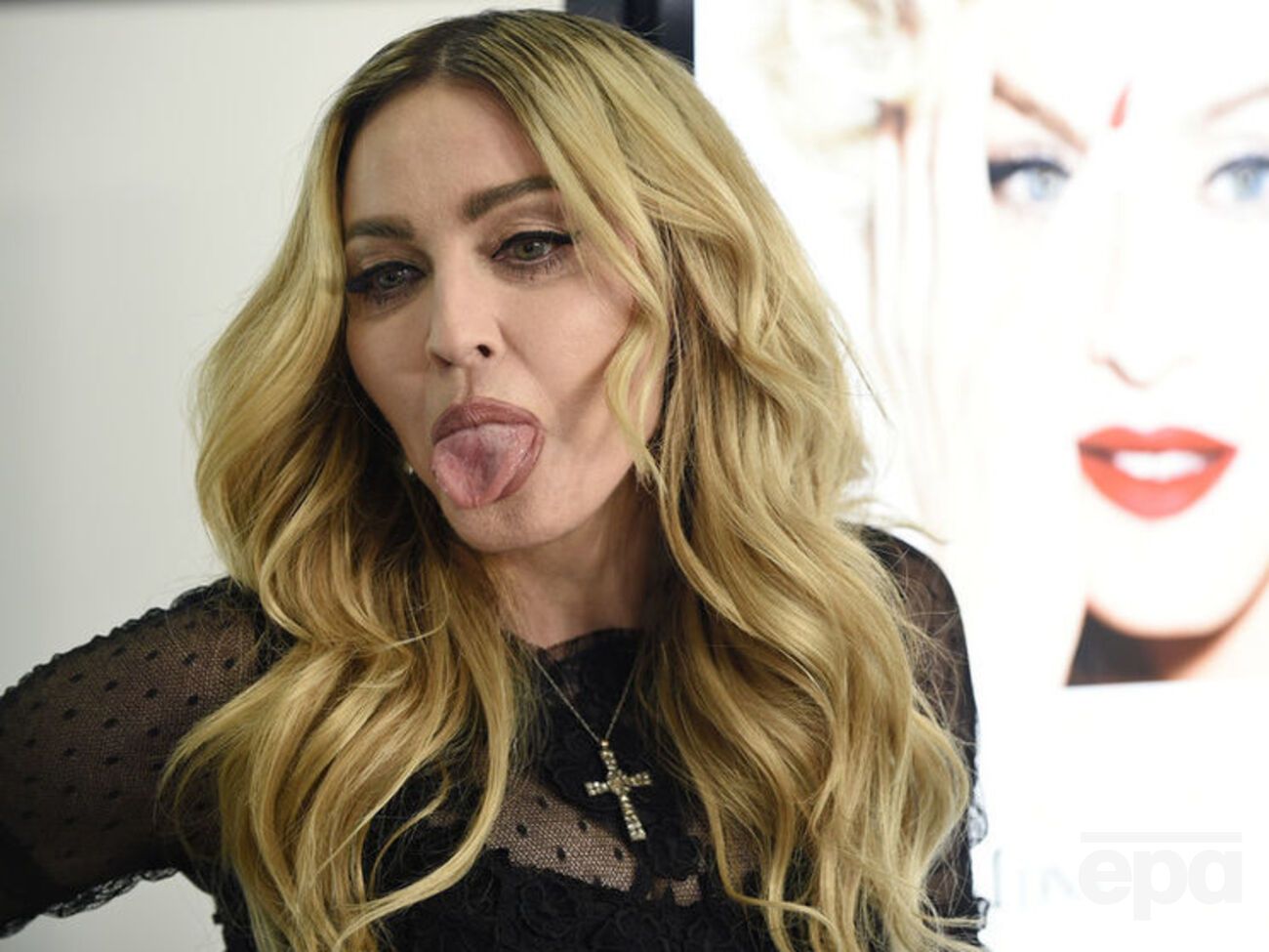 Мадонна не сдерживала эмоций на митинге