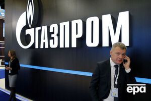 "Газпром" впервые за много лет больше не может обеспечить все свои инвестиции за счет свободного денежного потока и вынужден увеличивать долг, отмечает издание