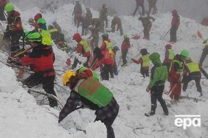 Спасателям понадобилось 58 часов, чтобы добраться до туристов, заблокированных в отеле