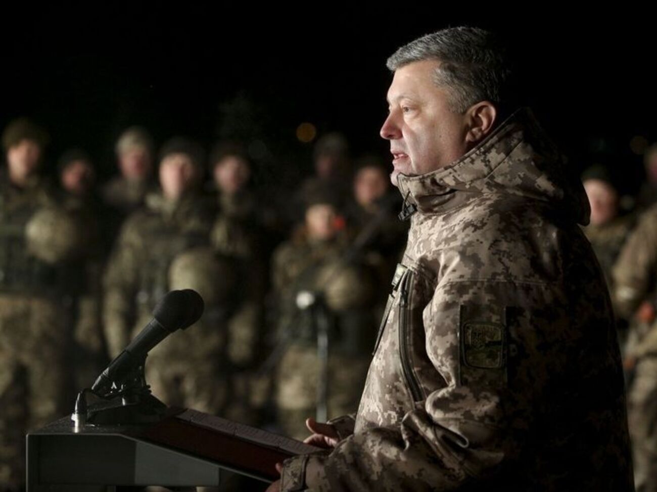 Порошенко внес изменения в указ о военно-административном делении Украины