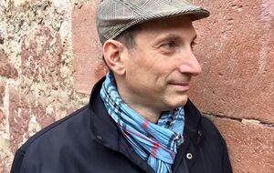 Портников: Сравнивать Сенегал, который с трудом, но последовательно движется к демократии, с Россией, которая с трудом, но последовательно движется к мракобесию, – означает оскорбить Сенегал