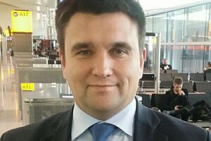 Украина должна демонстрировать, что нарушение прав человека со стороны России продолжается, заявил Климкин