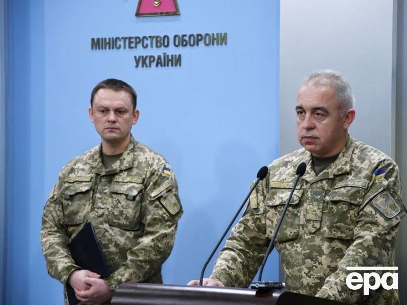 По словам Вершигоры (справа), у инспекторов есть 14 дней для обработки полученной информации