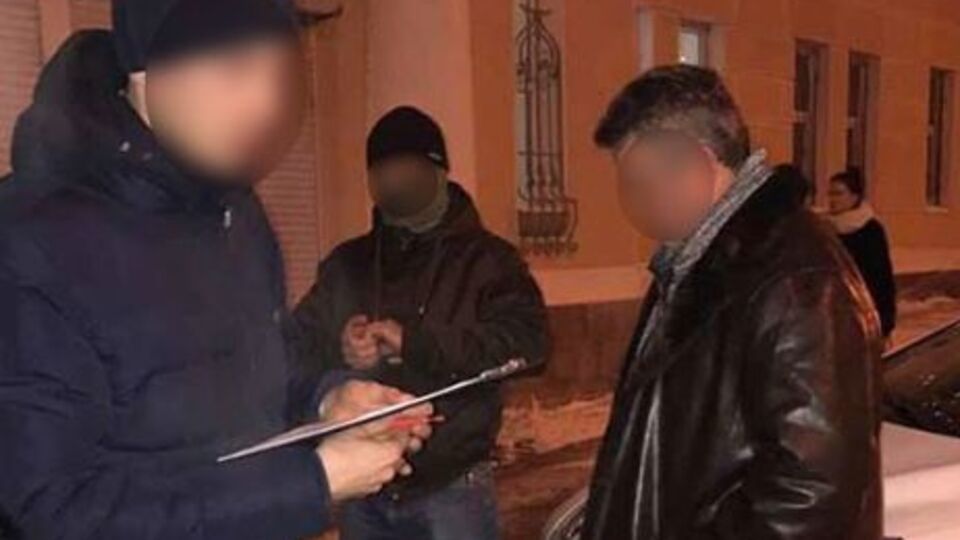 Судью Головатюка задержали во время получения второй части взятки