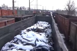 Вагоны с ломом черных металлов, который пытались вывезти террористы для перепродажи