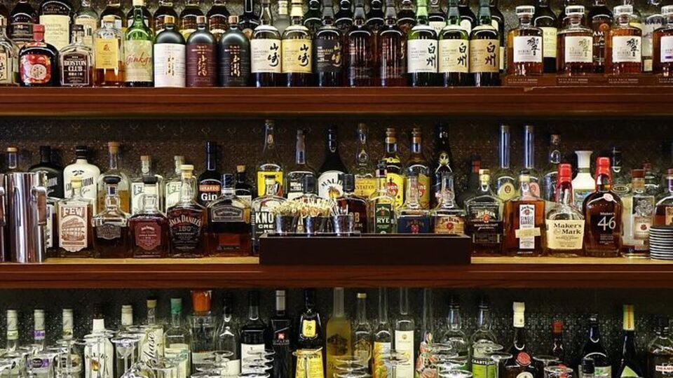 2% опрошенных заявили, что употребляют алкогольные напитки почти каждый день