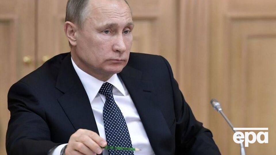 Путин вместе со студентом исполнил известную советскую песню "14 минут до старта"