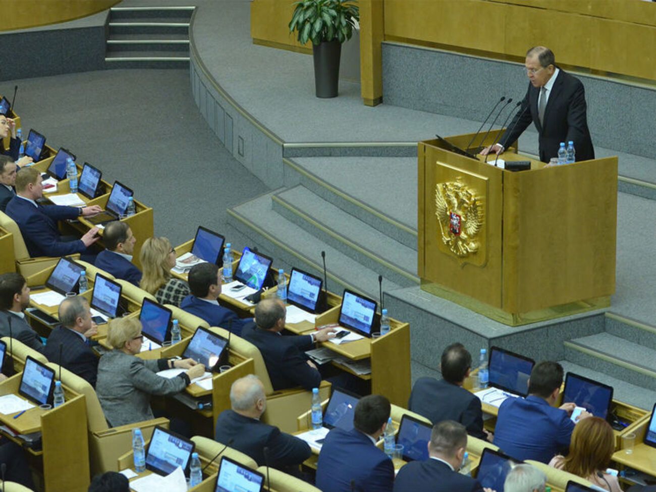 По словам Лаврова, РФ готова пройти свою часть пути "по оздоровлению связей" в интересах российского и американского народов, глобальной безопасности и стабильности