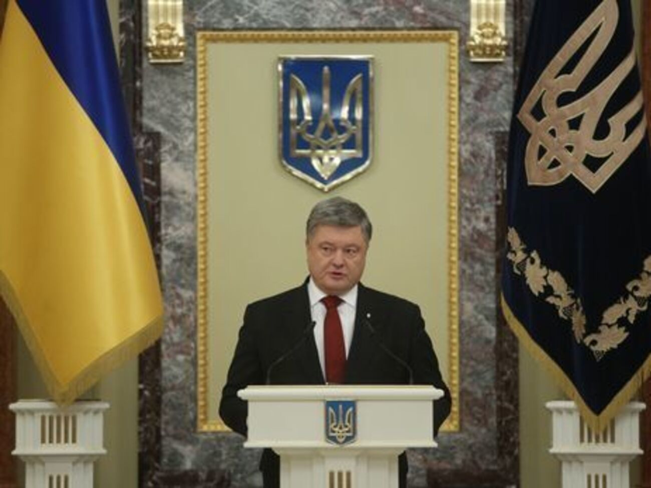 Порошенко и Таяни обсудили перспективы завершения Европейским союзом процедур, необходимых для введения безвизового режима для граждан Украины и вступления в силу Соглашения об ассоциации между Украиной и ЕС