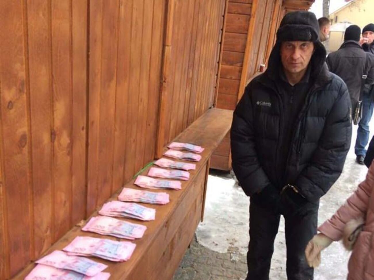 Облпрокуратура задержала на взятке посредника заместителя мэра Ужгорода