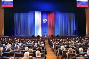 Прилюдный арест высокопоставленного офицера ФСБ может быть связан с хакерским скандалом в США