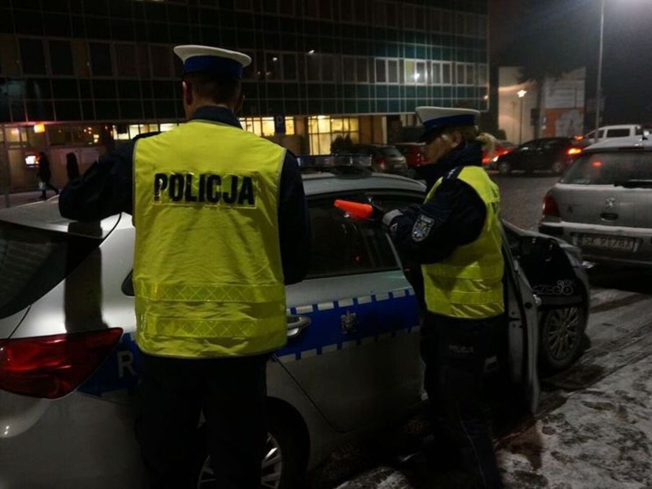 При столкновении пострадал офицер полиции