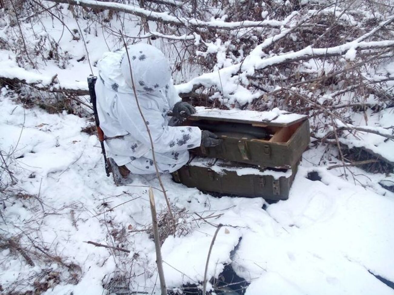 В зоне АТО продолжаются обстрелы