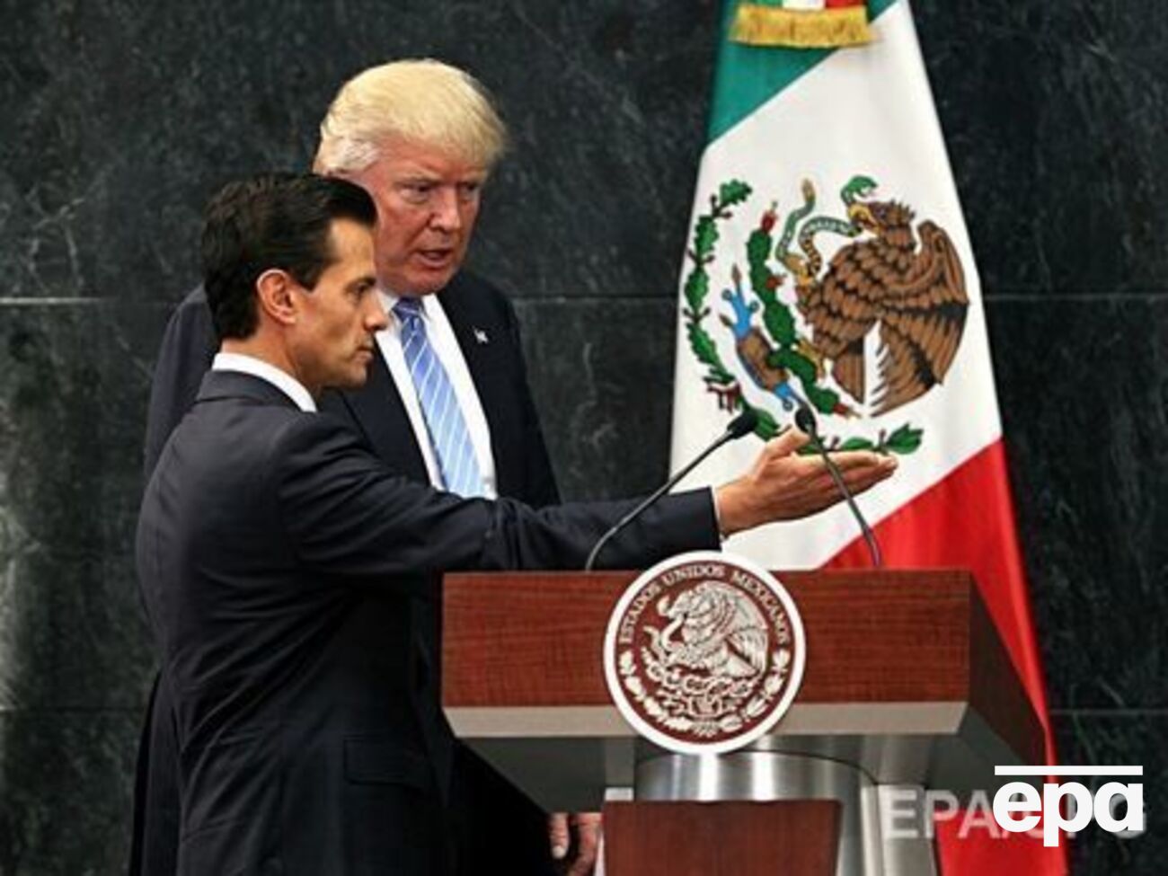 Президент Мексики Энрике Пенья Ньето отменил встречу с Дональдом Трампом