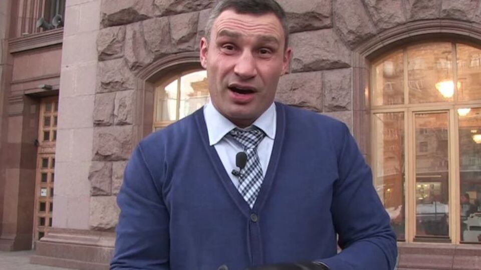 Мэр Киева Владимир Кличко принял участие во флешмобе в поддержку воинов АТО