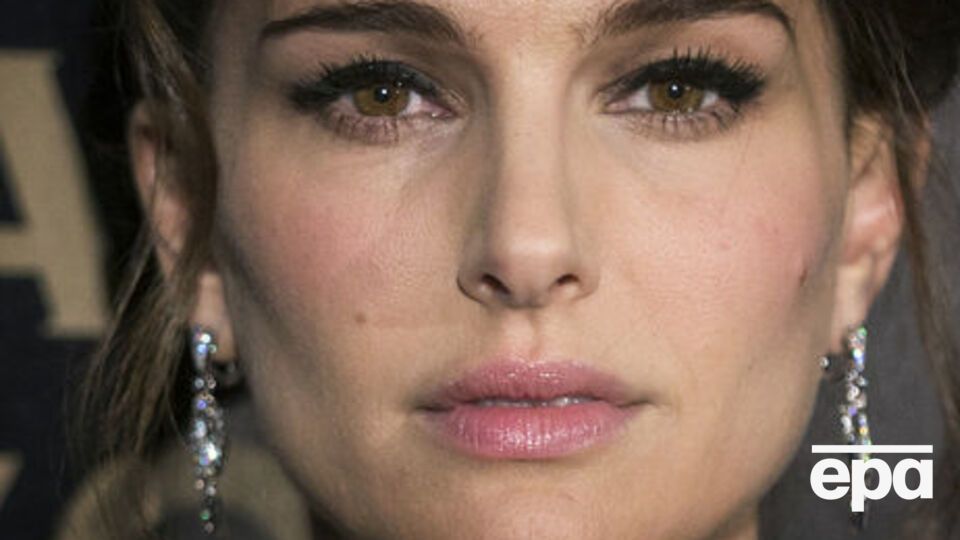 Беременная Портман позировала для Vanity Fair