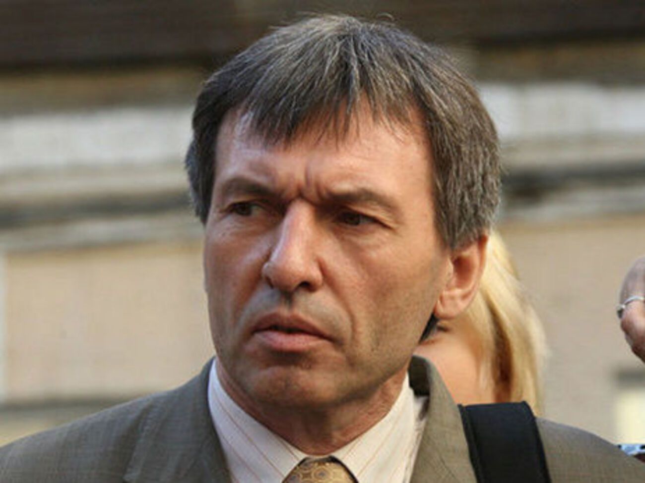 Сирый: Ситуация с Донбассом специфическая