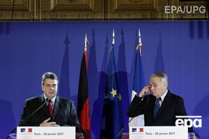 Зигмар Габриэль провел совместную пресс-конференцию с коллегой из Франции Жан-Марком Эро