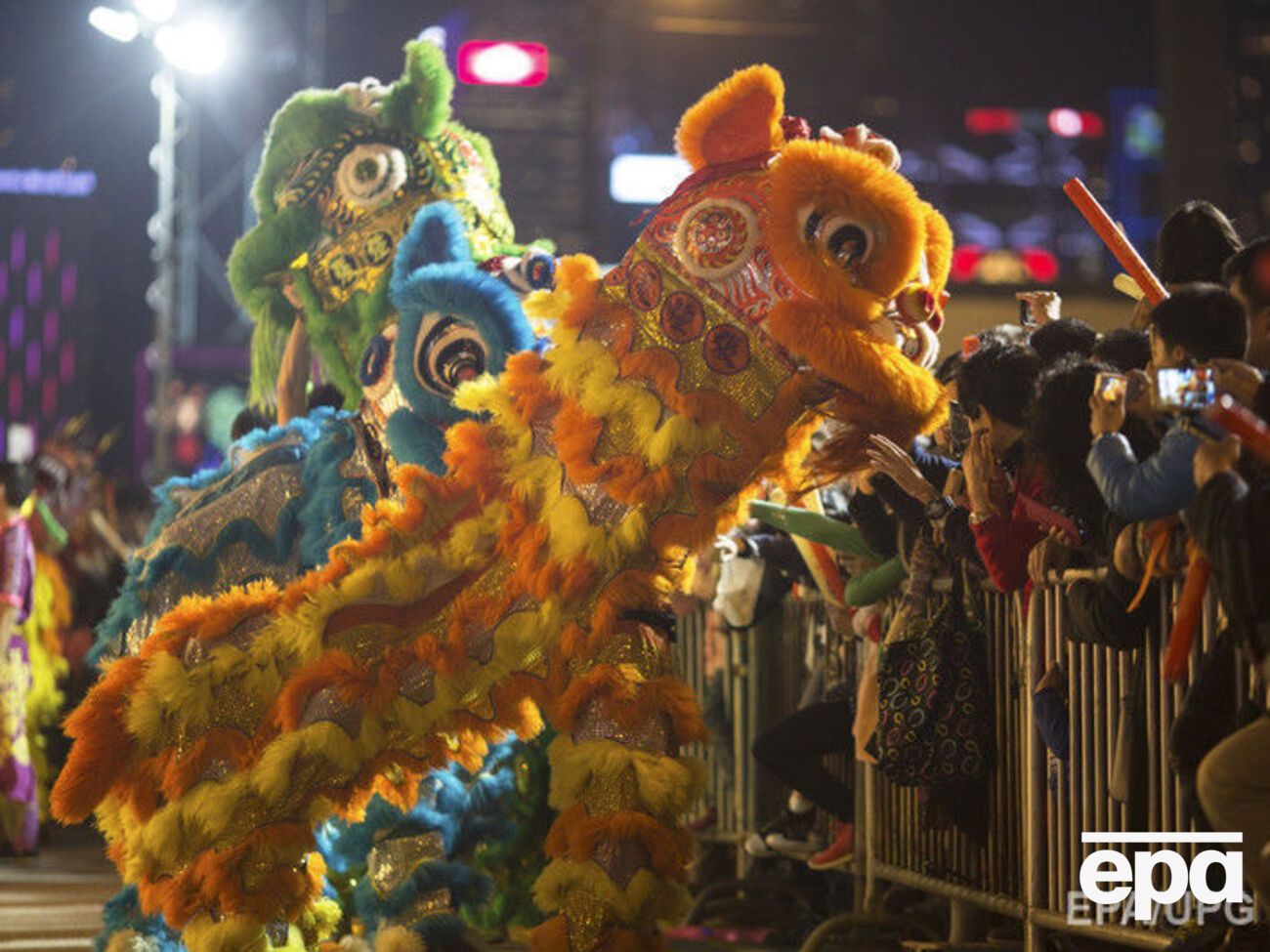 Жители Китая отмечают Новый год по лунному календалю