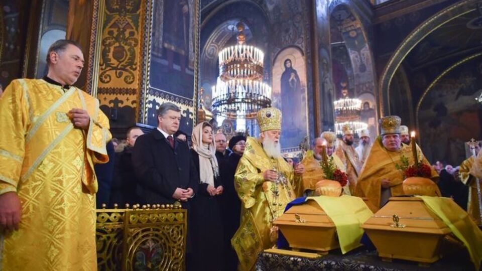 Панихида по Олесю прошла во Владимирском соборе Киева