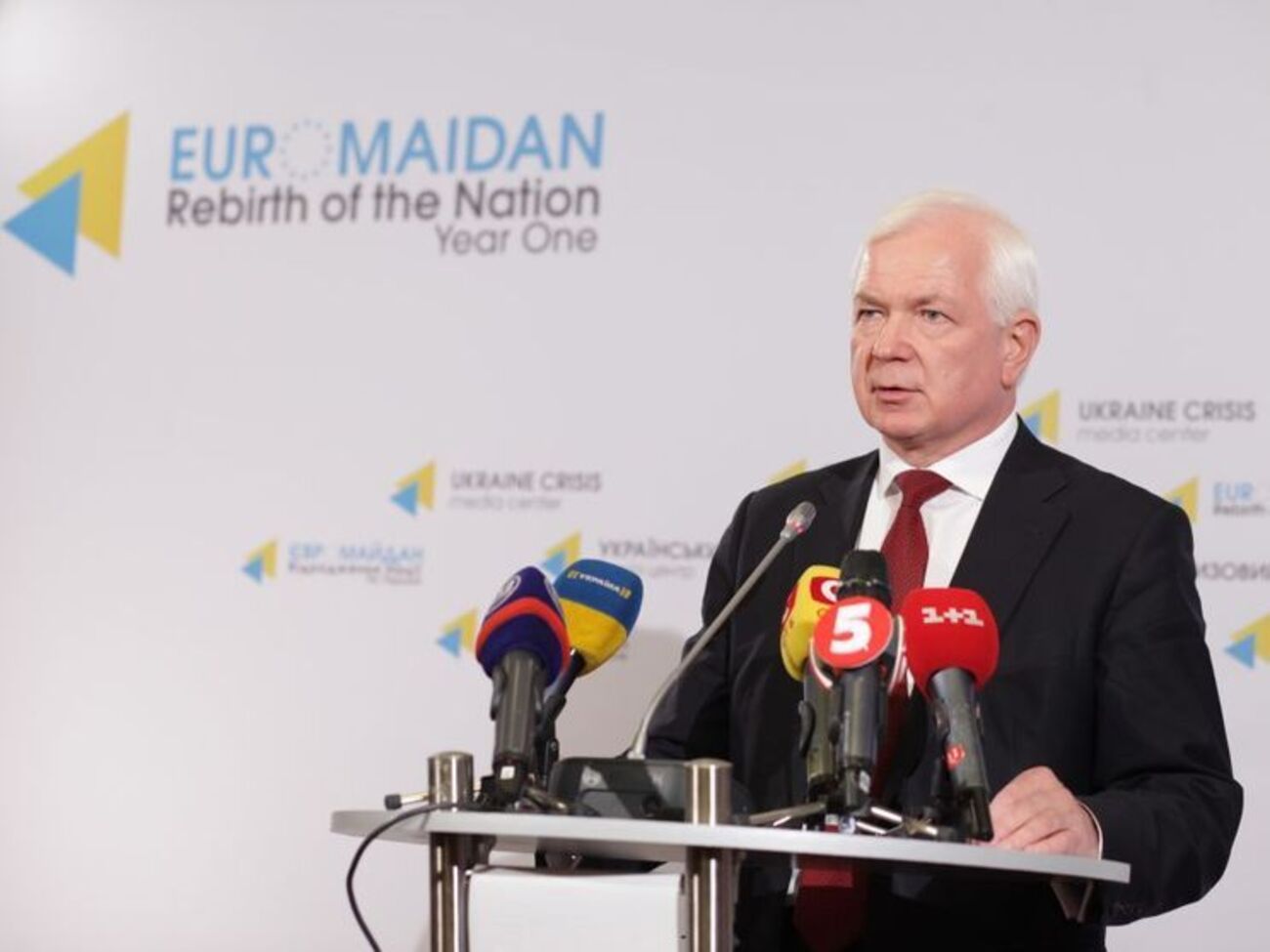 Маломуж: По Донбассу нужно сотрудничать и с командой избранного президента США Дональда Трампа, и с французами, и со всей G20