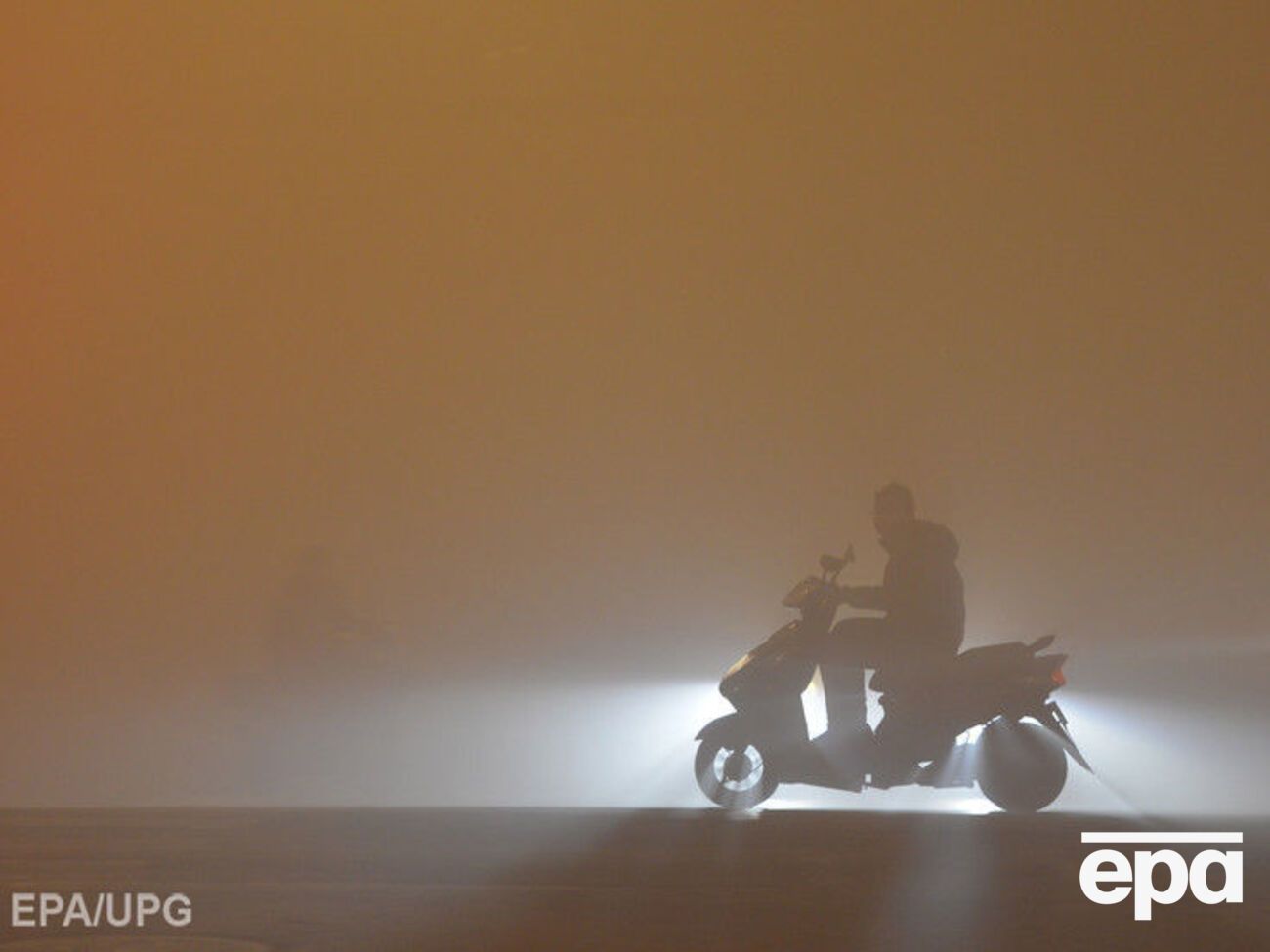 В Китае объявлен максимальный уровень угрозы из-за сильного смога