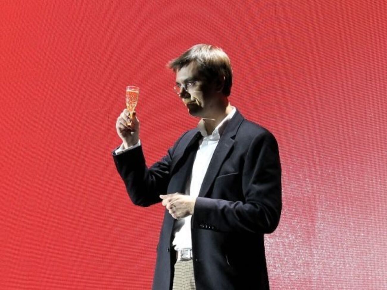 Омелян призвал перезахоронить в Украине выдающихся украинцев