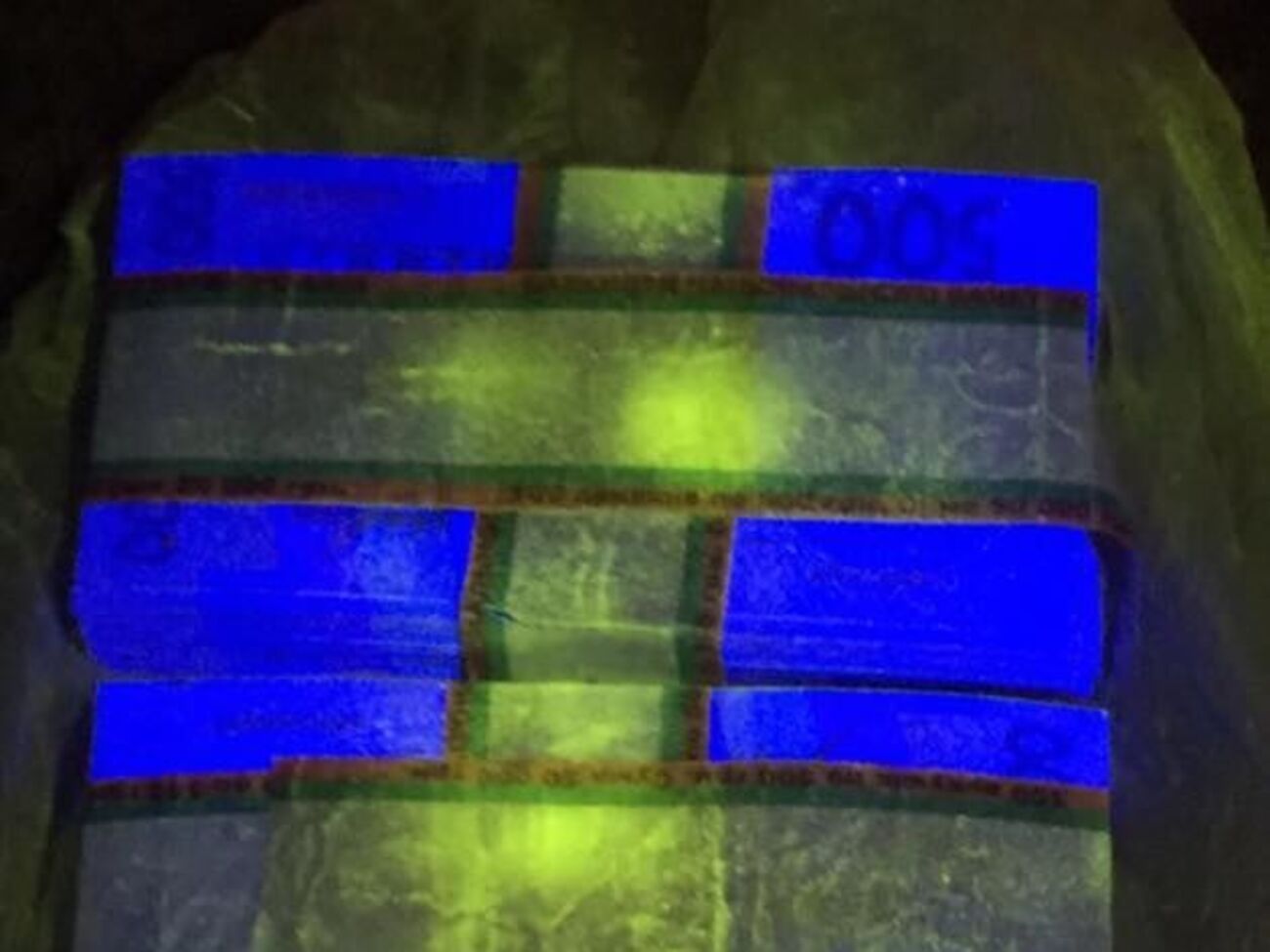 Взятка изъята на месте происшествия